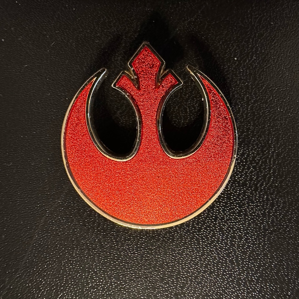 Rebel Alliance Disney Star Wars trading pin